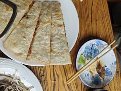 -溢心园香河肉饼总店