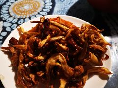 炸菌子-勺子米线·云南传统小吃市集(四方街店)