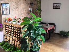 -忘忧草融合私房菜(红鼎国际店)