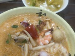 -家利美食店