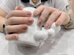 -雅洁美甲美睫