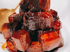 招牌红烧肉-俏江南天津时尚曲艺主题餐厅(马场道店)