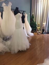 -Flora婚纱礼服定制租赁店