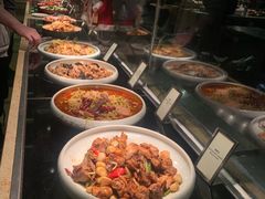 -大中华希尔顿酒店-念自助餐·嗨啤·小龙虾