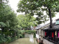 -小草屋轰趴馆别墅派对新场团建家庭聚会