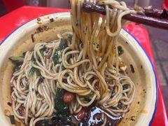 -张记奔吃小面