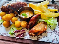 三拼拼盘-YUE·6·西式融合餐厅(外滩六号店)