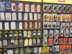 -修卜凡二手严选店·手机维修·回收租赁(川沙地铁站店)