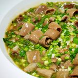 粤菜小馆味不小，性价比奇高，排队是常态