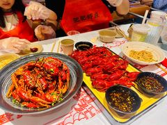 -肥肥虾庄·金牌油焖大虾(汉街SKP店)