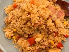 培根鲜露虾仁炒饭-红小满休闲餐厅(十全街店)