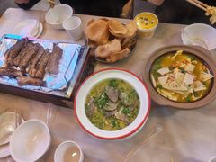 -霄汉牛三鲜湖北砂锅菜(万松园2店)