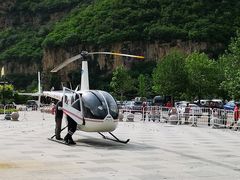 -百里峡七彩艺术小镇