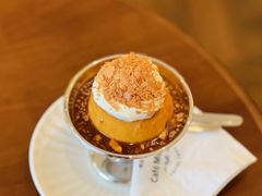 -Café Monson