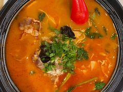 -牛吃草牛肉面(甬港南路店)