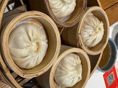 松茸蟹粉小笼-馋三尺蟹粉小笼(人民广场店)