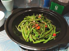 砂锅扁豆丝-雲蜀龙阁·金牌水煮鱼(方庄店)