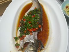 -西湖书堤(平湖八佰伴店)