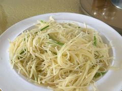 -雪湖煜辰鱼头老店(雪野湖店)