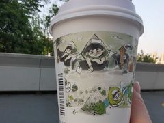 得瑟-茶颜悦色(金茂览秀城LG层外街店)