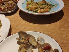 -喝丢一只鞋海鲜烧烤·海肠捞饭(东关街店)
