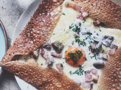 鸡蛋蘑菇熏肉荞麦可丽饼-RAC BAR(安福路店)