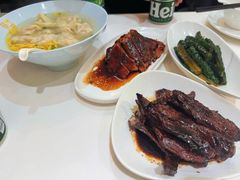 特色酱鸭-光明邨大酒家(淮海路店)