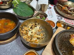 -草家酱蟹炭火烤肉店(珲春南路一店)