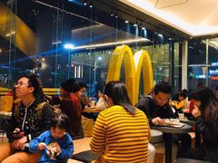 等位区-麦当劳(SM城市广场店)
