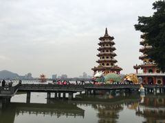 -龙虎塔