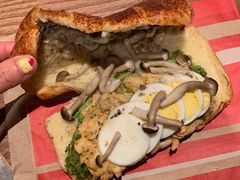 黑松露风味鸡扒可颂-星巴克臻选(南京艾尚天地店)