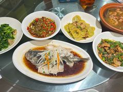 -黄泥岗·地道湖北菜(奥特莱斯店)