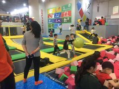 -Bounce Factory反弹工厂蹦床公园(群力店)