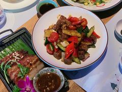 -暹罗酒肆泰餐厅酒吧