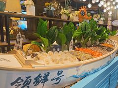 -领鲜活海鲜榴莲自助火锅(东门店)
