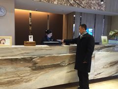 -西安大雁塔科技大学地铁站亚朵酒店