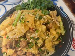 -川流不息·地道川菜·小龙虾(新松江路店)