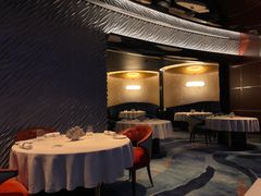 -迪拜帆船酒店海底餐厅