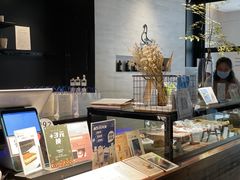 面包甜点陈列柜-野鸽子咖啡(航空路店)