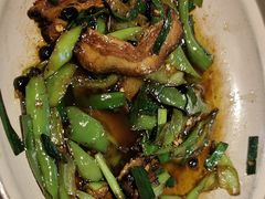 -廖师傅大蒜炒腊肉(袁家岭店)