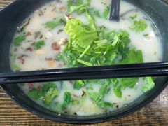 -梓城五粮渔粉(辉纺名苑店)