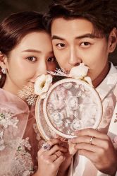 -雪中彩影婚纱摄影·微光艺术中心