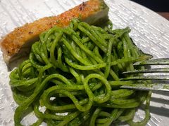 鸡肉松仁菠菜汁意面-西堤牛排(龙德广场店)