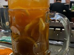 老板娘特制冻柠茶-長壹旋转烤吧 农家鸡火锅