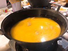 -鲜入围煮花胶鸡海鲜火锅