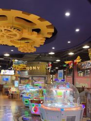 -卡通尼乐园(五彩世界店)