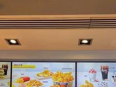 -麦当劳(常山服务区得来速店)