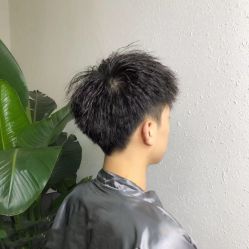 -慕名造型