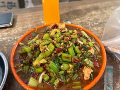 -玲玲米粉·新疆现炒米粉(大十字总店)