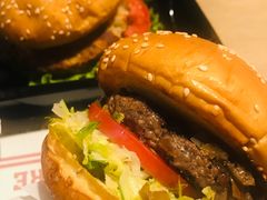 -The Habit Burger Grill 哈比特汉堡(复兴soho店)